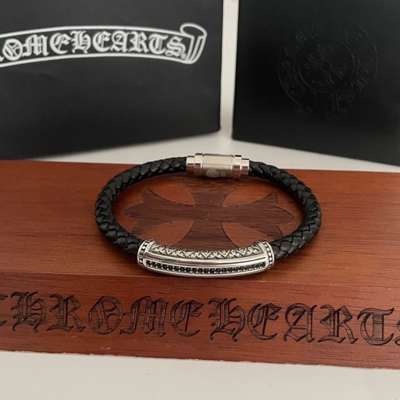 Ch**me He**ts bracelets